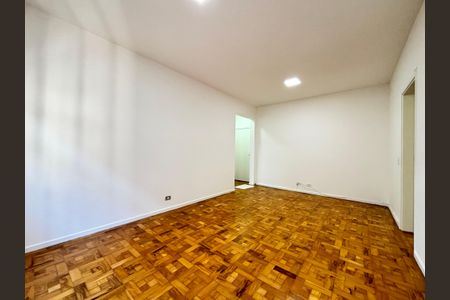 Apartamento para alugar com 110m², 3 quartos e 1 vagaSala