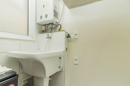 Apartamento para alugar com 75m², 3 quartos e 1 vagaÁrea de serviço