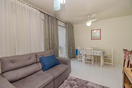 Sala de apartamento para alugar com 3 quartos, 75m² em Morro Santana, Porto Alegre