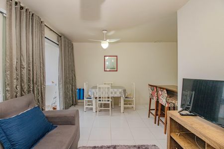 Sala de apartamento para alugar com 3 quartos, 75m² em Morro Santana, Porto Alegre