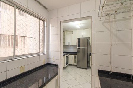 Apartamento para alugar com 90m², 3 quartos e 1 vagaÁrea de Serviço