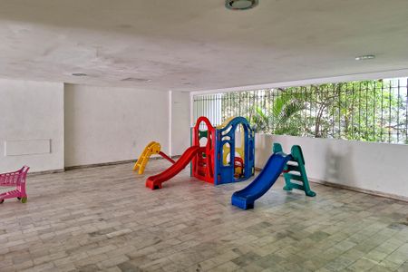 Apartamento à venda com 178m², 2 quartos e 1 vagaÁrea comum