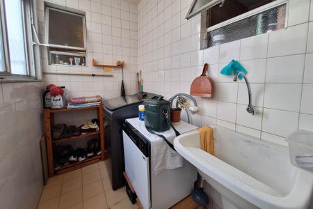 Apartamento à venda com 178m², 2 quartos e 1 vagaÁrea de Serviço