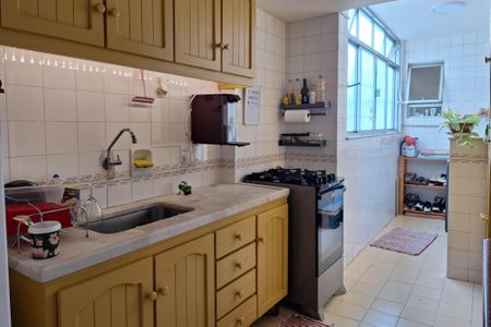 Apartamento à venda com 178m², 2 quartos e 1 vagaCozinha