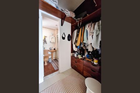 Apartamento à venda com 178m², 2 quartos e 1 vagaCloset da suíte 1