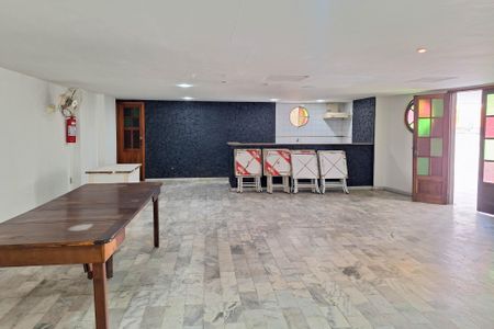 Apartamento à venda com 178m², 2 quartos e 1 vagaÁrea comum