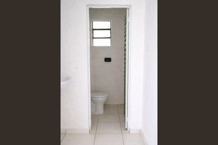 Banheiro de casa para alugar com 1 quarto, 30m² em Morumbi, Uberlândia