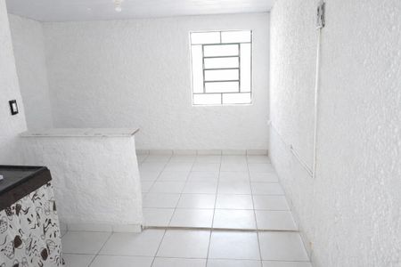Sala de casa para alugar com 1 quarto, 30m² em Morumbi, Uberlândia