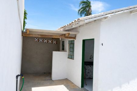 Área externa de casa para alugar com 1 quarto, 30m² em Morumbi, Uberlândia