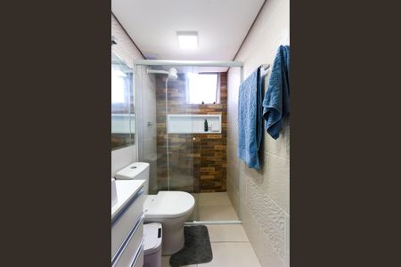 Banheiro de apartamento à venda com 2 quartos, 56m² em Jardim Umuarama, São Paulo