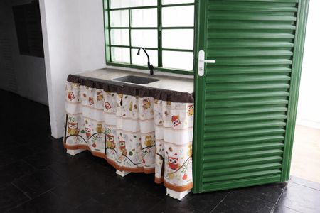 Cozinha de casa para alugar com 1 quarto, 30m² em Morumbi, Uberlândia