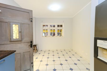 Casa para alugar com 249m², 3 quartos e 2 vagas Casa para alugar com 249m², 3 quartos e 2 vagascozinha