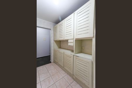 Casa para alugar com 249m², 3 quartos e 2 vagas Casa para alugar com 249m², 3 quartos e 2 vagascoznha de apoio 2