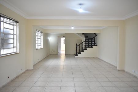 Sala de casa à venda com 2 quartos, 250m² em Planalto Paulista, São Paulo