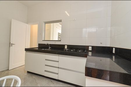 Apartamento para alugar com 123m², 3 quartos e 1 vaga Apartamento para alugar com 123m², 3 quartos e 1 vagaCozinha