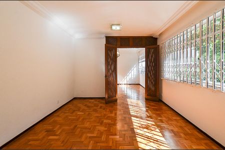 Sala de Estar de apartamento para alugar com 3 quartos, 123m² em Santa Efigênia, Belo Horizonte