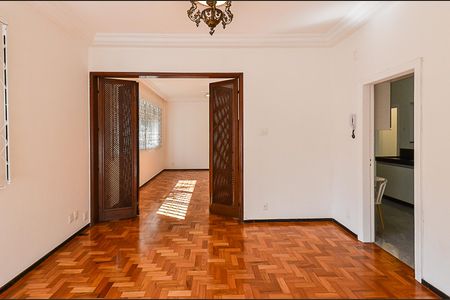 Apartamento para alugar com 123m², 3 quartos e 1 vaga Apartamento para alugar com 123m², 3 quartos e 1 vagaSala de Jantar