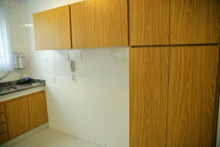 Apartamento à venda com 61m², 2 quartos e 1 vagaCozinha 