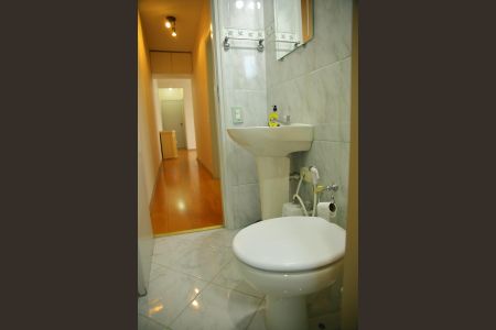 Apartamento à venda com 61m², 2 quartos e 1 vagaBanheiro 