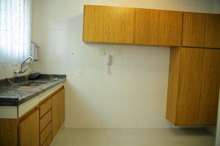 Apartamento à venda com 61m², 2 quartos e 1 vagaCozinha 