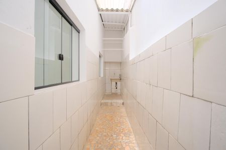 Casa de condomínio para alugar com 40m², 1 quarto e sem vagaÁrea de Serviço