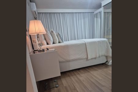 Casa à venda com 150m², 2 quartos e 2 vagasQuarto