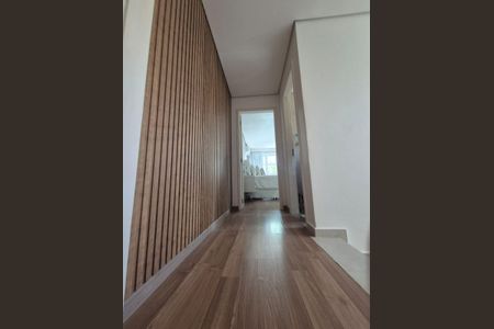 Casa à venda com 150m², 2 quartos e 2 vagasCorredor