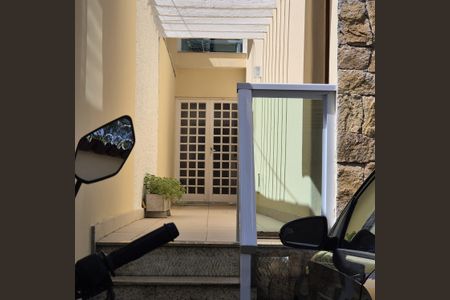 Casa à venda com 150m², 2 quartos e 2 vagasGaragem