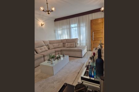 Casa à venda com 150m², 2 quartos e 2 vagasSala