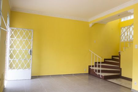 Sala de casa para alugar com 2 quartos, 40m² em Imperial de São Cristóvão, Rio de Janeiro