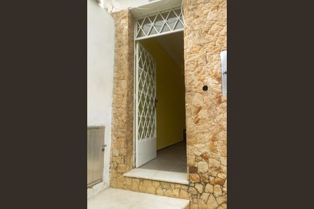 Casa para alugar com 40m², 2 quartos e sem vagaEntrada