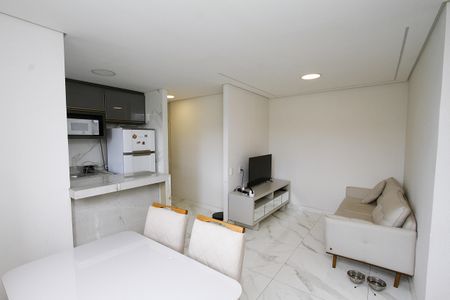 Sala de apartamento à venda com 2 quartos, 47m² em Buritis, Belo Horizonte