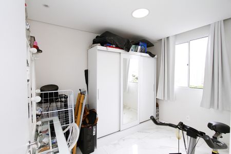 Apartamento à venda com 47m², 2 quartos e 1 vagaQuarto 2