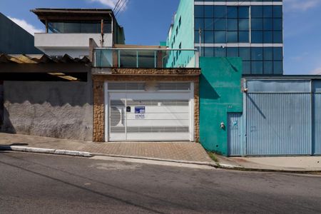 Casa para alugar com 232m², 5 quartos e 2 vagas Casa para alugar com 232m², 5 quartos e 2 vagasFachada
