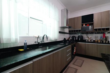 Casa para alugar com 232m², 5 quartos e 2 vagas Casa para alugar com 232m², 5 quartos e 2 vagasCozinha