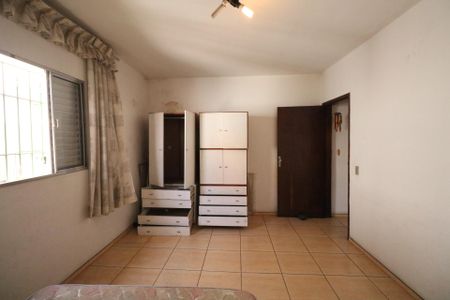 Casa à venda com 300m², 3 quartos e 2 vagasQuarto 3
