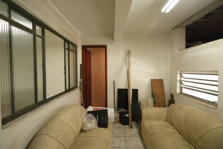Casa à venda com 300m², 3 quartos e 2 vagasEscritório