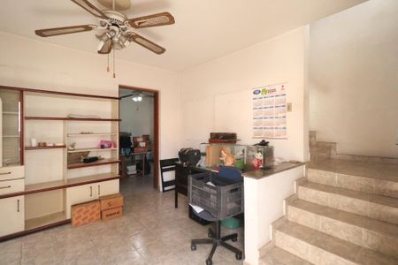 Casa à venda com 300m², 3 quartos e 2 vagasCasa 02