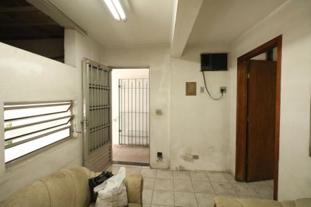 Casa à venda com 300m², 3 quartos e 2 vagasEscritório