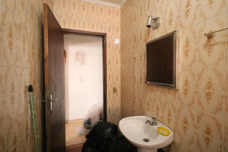 Casa à venda com 300m², 3 quartos e 2 vagasBanheiro
