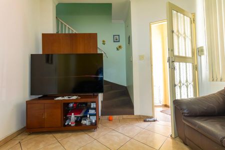 Casa para alugar com 84m², 2 quartos e sem vagaSala