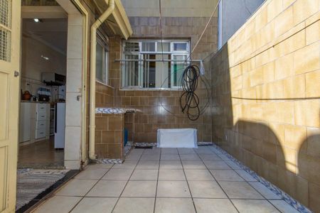 Casa para alugar com 84m², 2 quartos e sem vagaQuintal