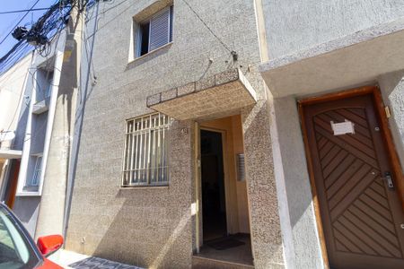 Casa para alugar com 84m², 2 quartos e sem vagaFachada