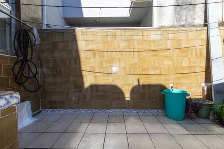 Casa para alugar com 84m², 2 quartos e sem vagaQuintal