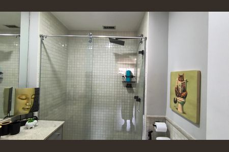 Apartamento à venda com 153m², 3 quartos e 3 vagas Apartamento à venda com 153m², 3 quartos e 3 vagasBanheiro Social