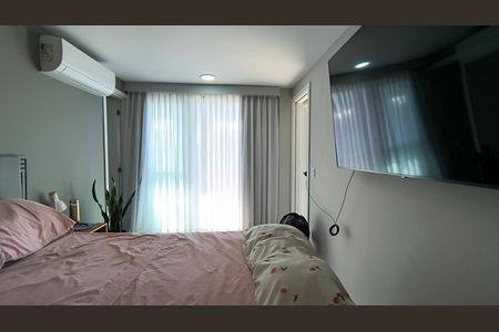 Apartamento à venda com 153m², 3 quartos e 3 vagas Apartamento à venda com 153m², 3 quartos e 3 vagasSuíte
