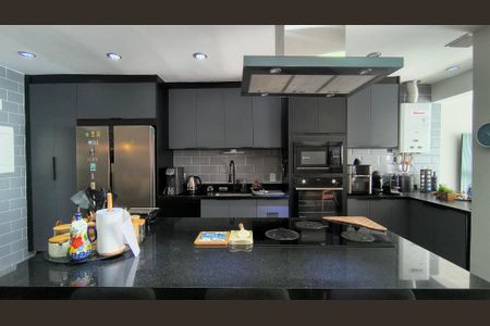 Apartamento à venda com 153m², 3 quartos e 3 vagas Apartamento à venda com 153m², 3 quartos e 3 vagasCozinha