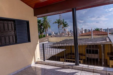 Casa para alugar com 360m², 3 quartos e 8 vagasVaranda