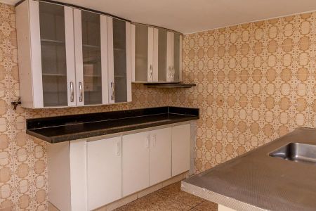 Casa para alugar com 360m², 3 quartos e 8 vagasPiso inferior-Cozinha