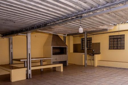 Casa para alugar com 360m², 3 quartos e 8 vagasQuintal com área de churrasco